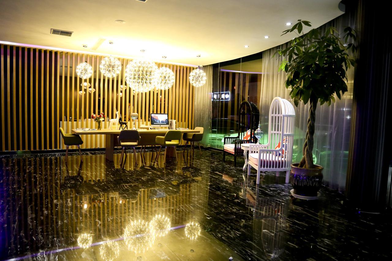 Clarity Hotel Yishui Coach Station Exterior photo